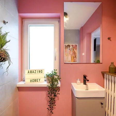 Apartment Life In Pink - Comfy Central Studio