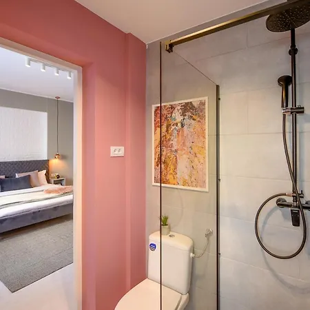 Apartment Life In Pink - Comfy Central Studio