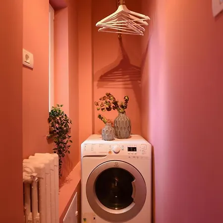 Apartment Life In Pink - Comfy Central Studio